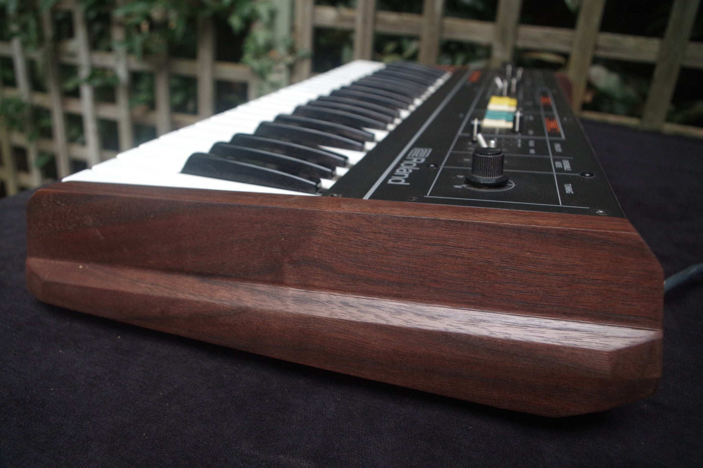 Roland TR 808, SH 02, SH 09 walnut wooden ends