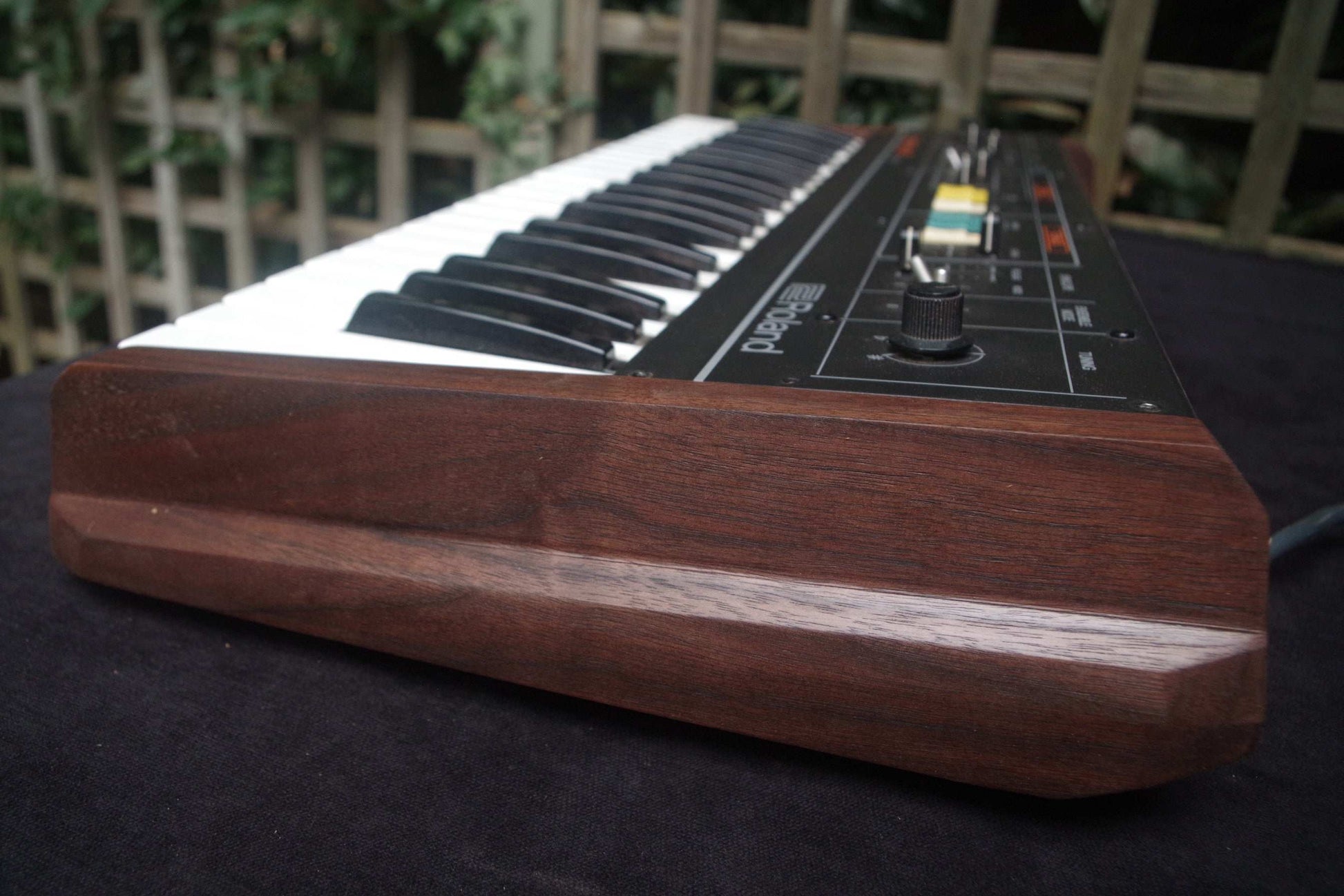 Roland TR 808, SH 02, SH 09 walnut wooden ends