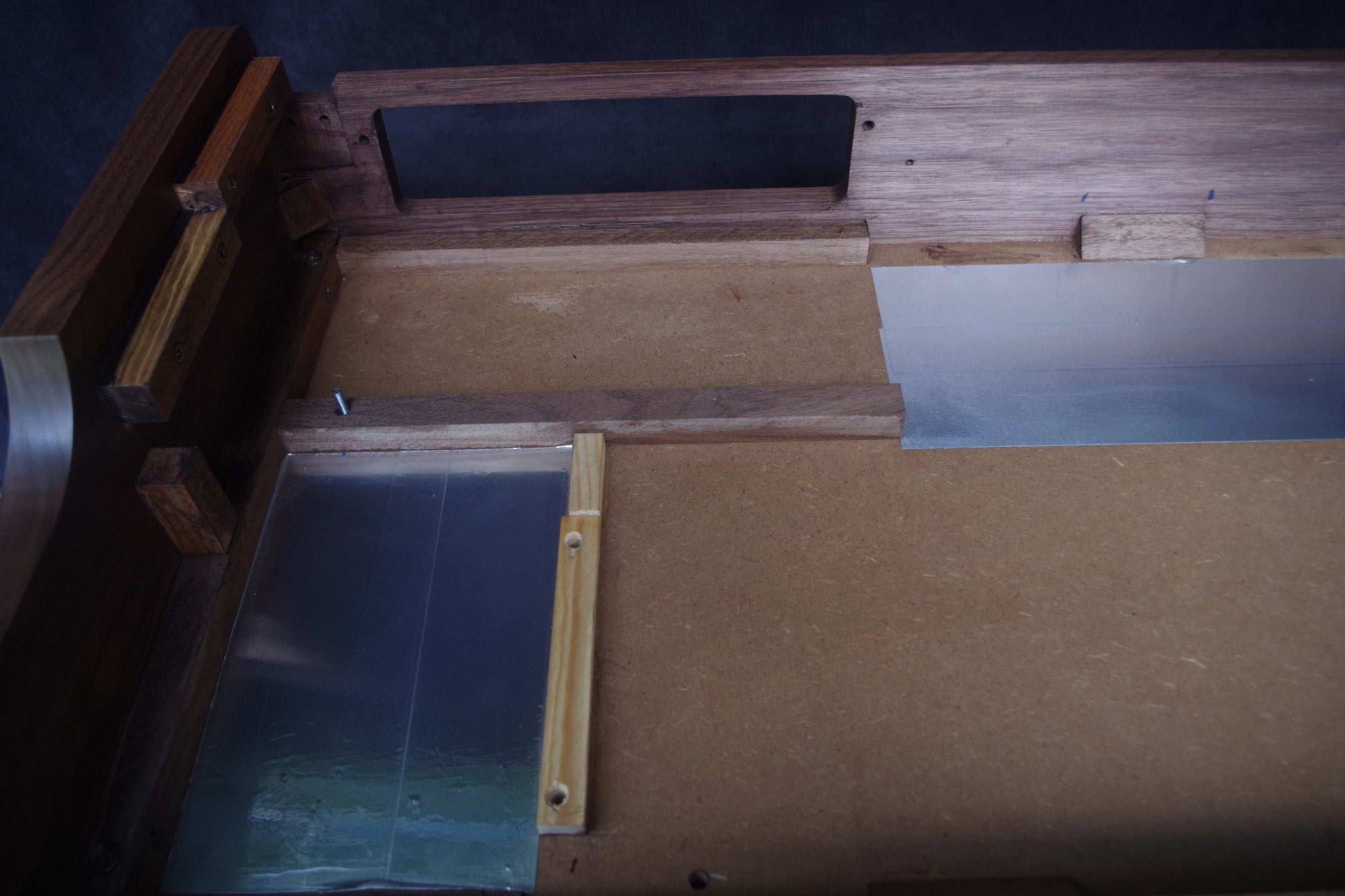 Roland RS 505 Analog American Walnut Wooden Case