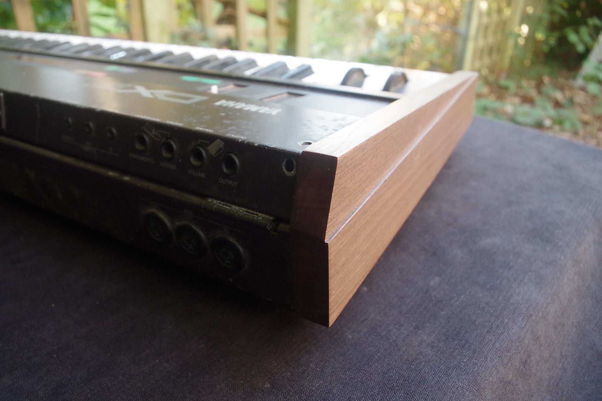 Wood ends for Yamaha DX7 DX9 synthesizer Side panels End caps